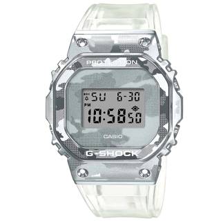 ΡΟΛΟΙ CASIO  GM-5600SCM-1ER CASIO G-Shock Chronograph White Rubber Strap Special Edition